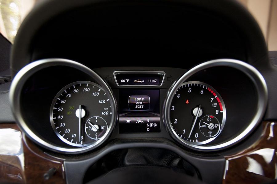  Mercedes-Benz GL450 2013 года  (фото 18 из 33)